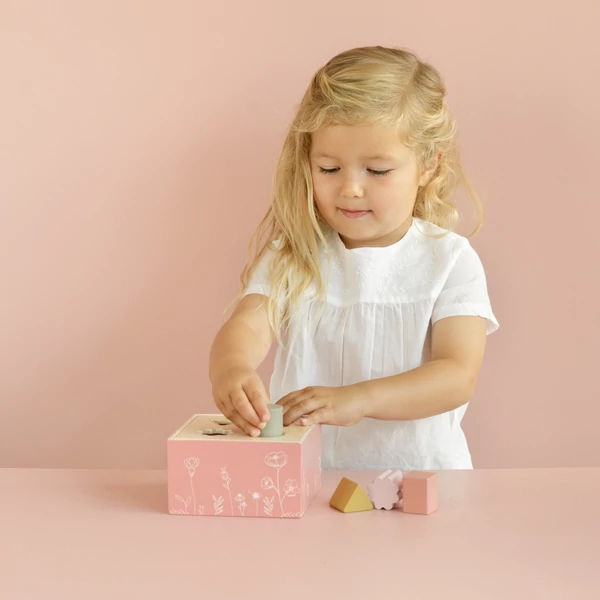 Little Dutch pink fa formabedobó kocka
