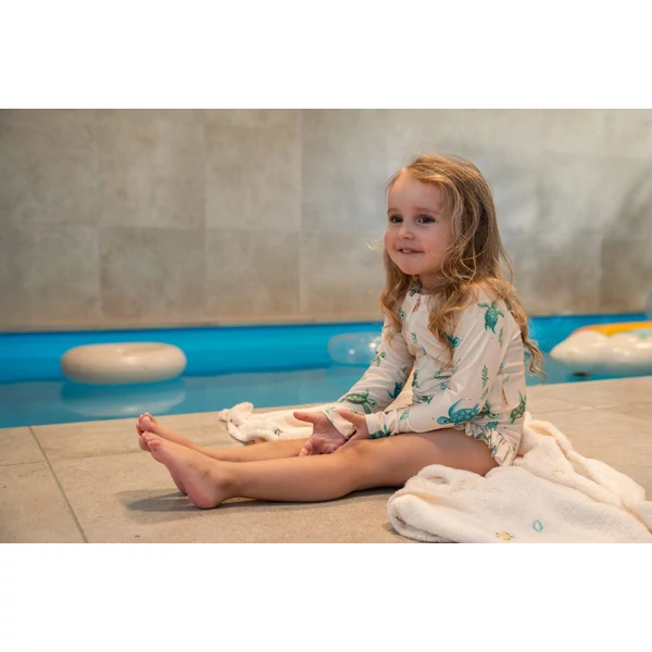 Vilje – UV szűrős úszódressz gyerekeknek 3-4 év – First Swim