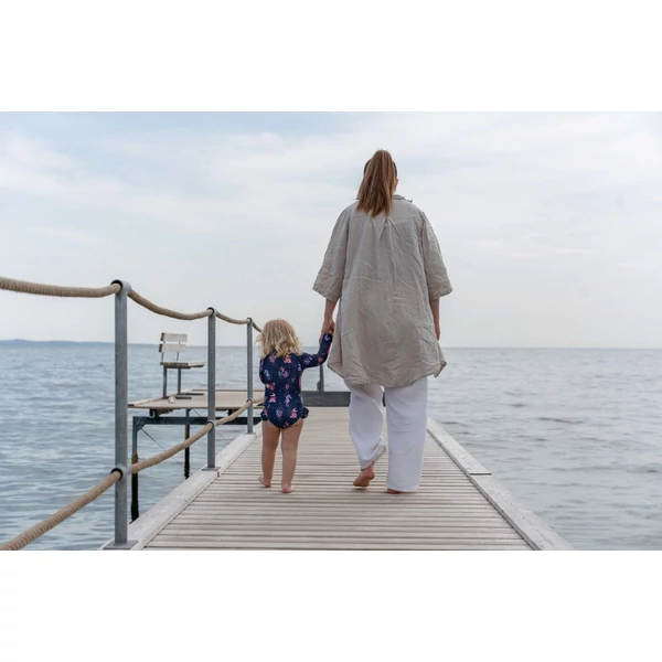 Vilje – UV szűrős úszódressz gyerekeknek 3-4 év – Rainbow Reef