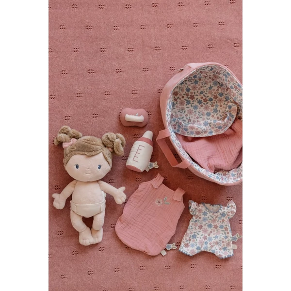 Little Dutch baby Rosa mózeskosárban