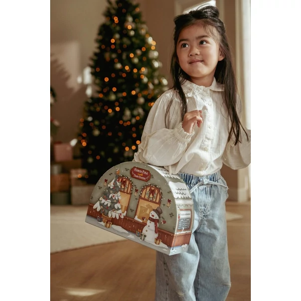 Little Dutch adventi ajándékdoboz kisvonattal